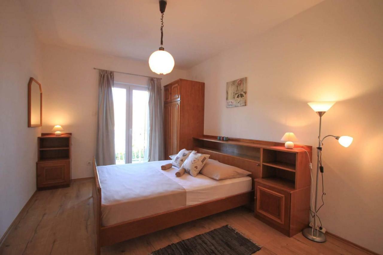 Marivo Guest House Molunat Bagian luar foto