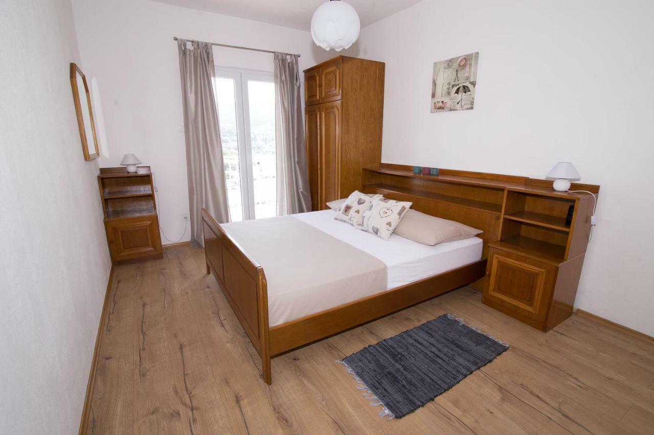 Marivo Guest House Molunat Bagian luar foto